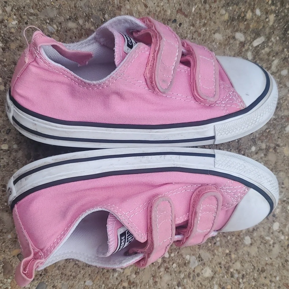 Converse Chuck Taylor All Star Pink Two Strap Sneakers Toddler 9